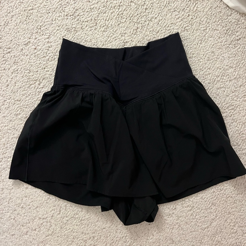 Offline by Aerie Crossover Shorts XS black